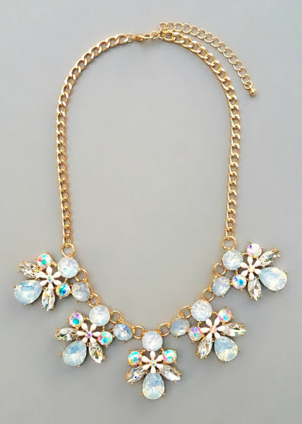 Riezni Crystals Necklace